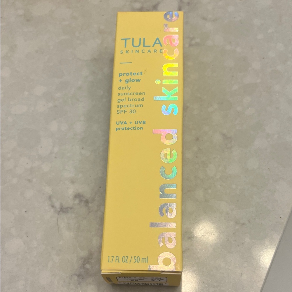 🦋3/$15 Tula Skincare Protect + Glow Sunscreen SPF 30